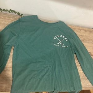Art class long sleeve - kids XL fits like woman’s XS